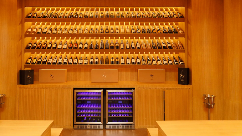 First Meridian Lounge- bar and wine cellar